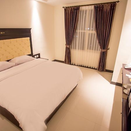 Same Hotel Malang Exteriér fotografie